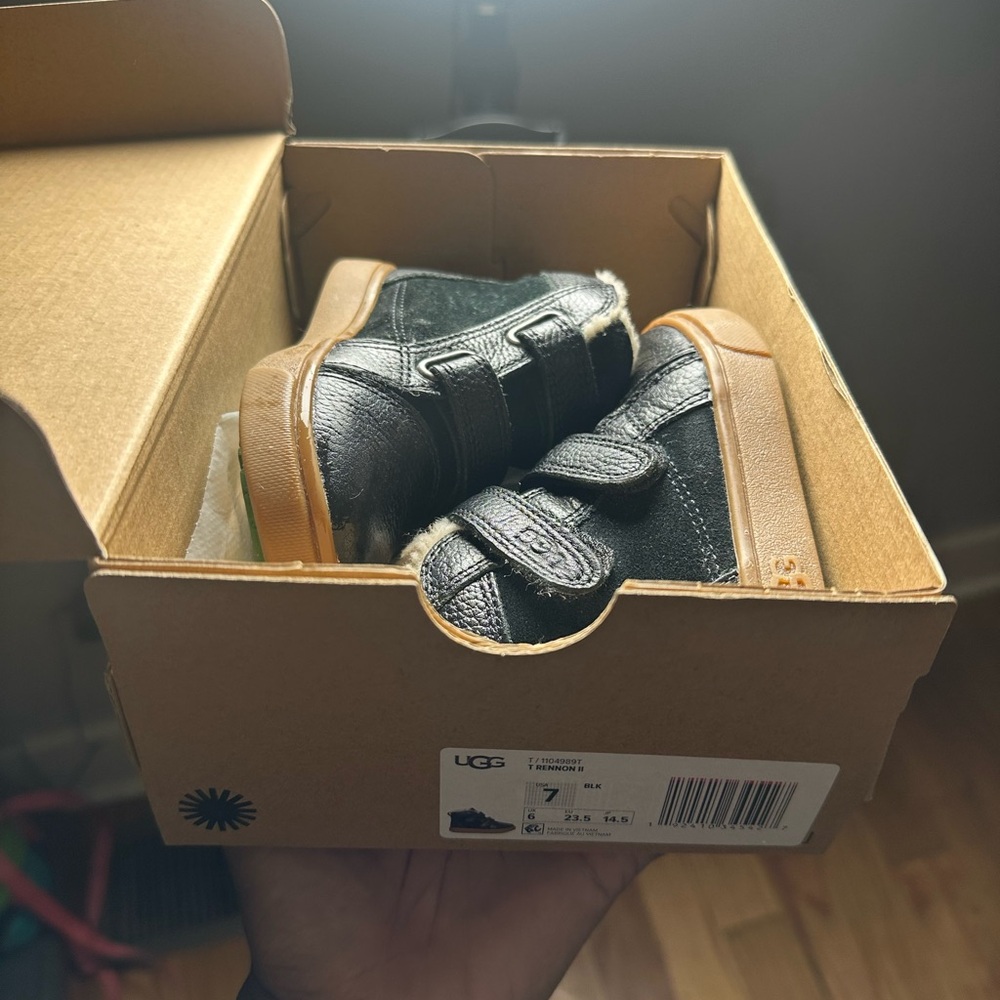 Toddler Ugg Boots Size 7